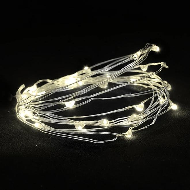 Jeu De Lumière Intérieur Et Extérieur à Piles Holiday Living, 100 DEL , Blanc Chaud 1 Jeu De Lumière Intérieur Et Extérieur à Piles Holiday Living, 100 DEL , Blanc Chaud