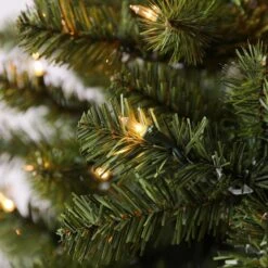 Arbre De Noël Artificiel Illuminé épinette Bristen De 5 Pi Par Holiday Living, 200 Lumières à Incandescence -Décoration De Noël 43255068d L